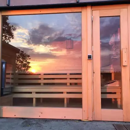 - A - Vyhlídka Nad řekou *